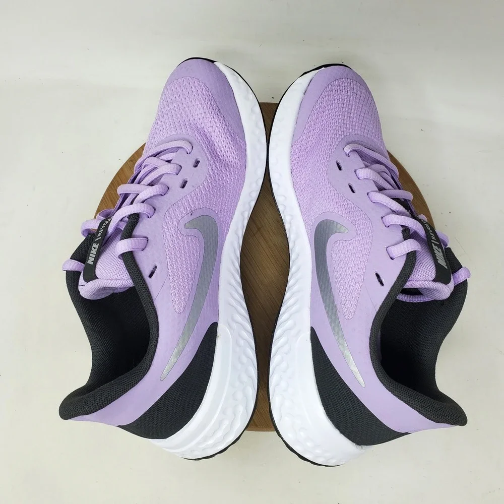 Nike Revolution 5 Shoes Kids 4 Purple Boys Girls Lace Up Low Sneaker GS